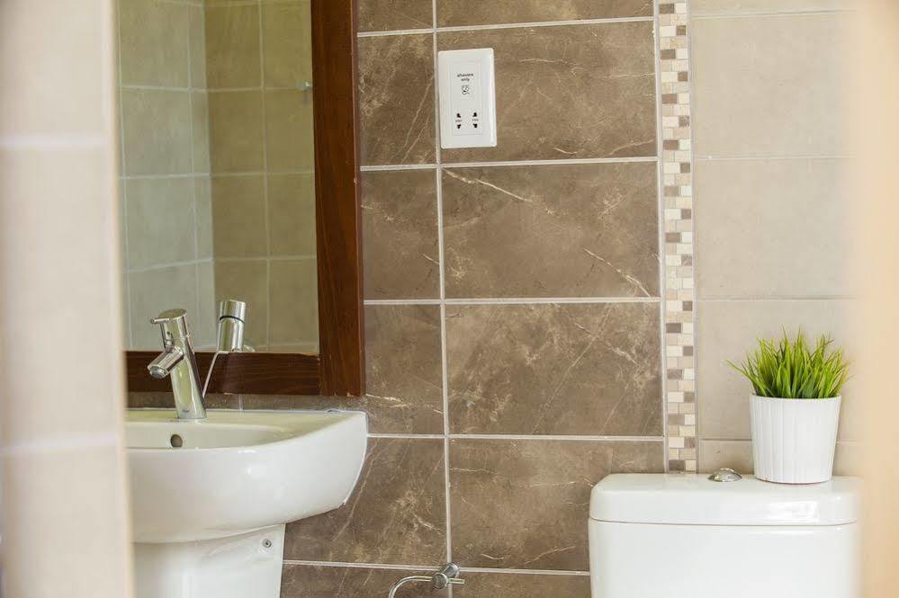 Fig Tree Bay Apartments Протарас Екстериор снимка