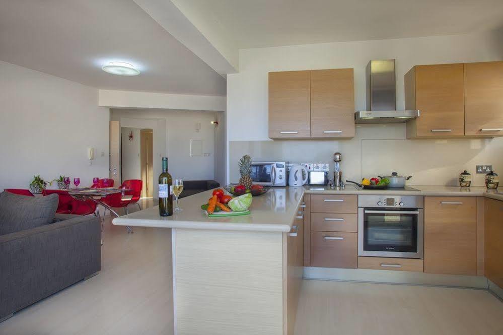 Fig Tree Bay Apartments Протарас Екстериор снимка