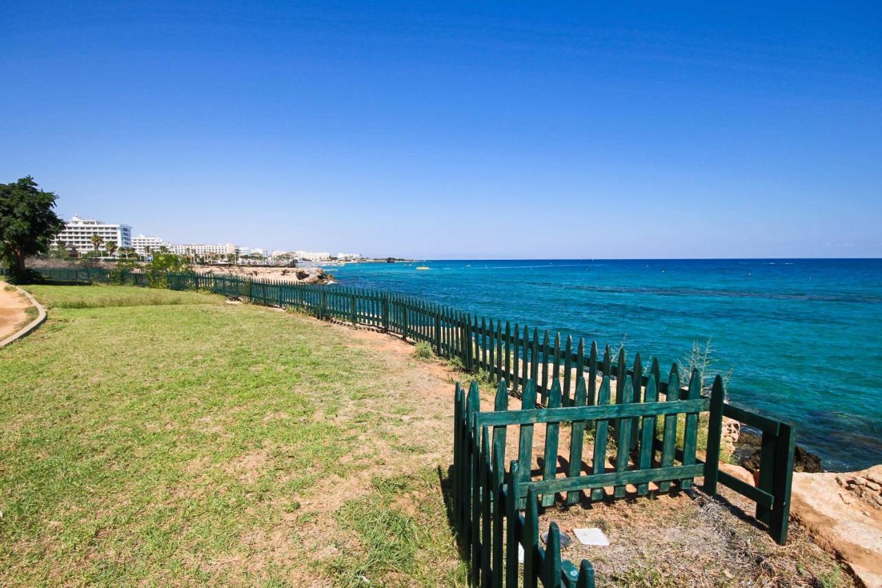 Fig Tree Bay Apartments Протарас Стая снимка